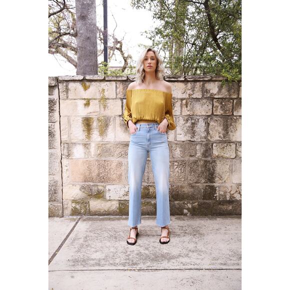 MOTHER The Rambler Zip Flood Jeans in Cherie Cherie Size 26 Light Wash Wide Leg - Picture 1 of 16